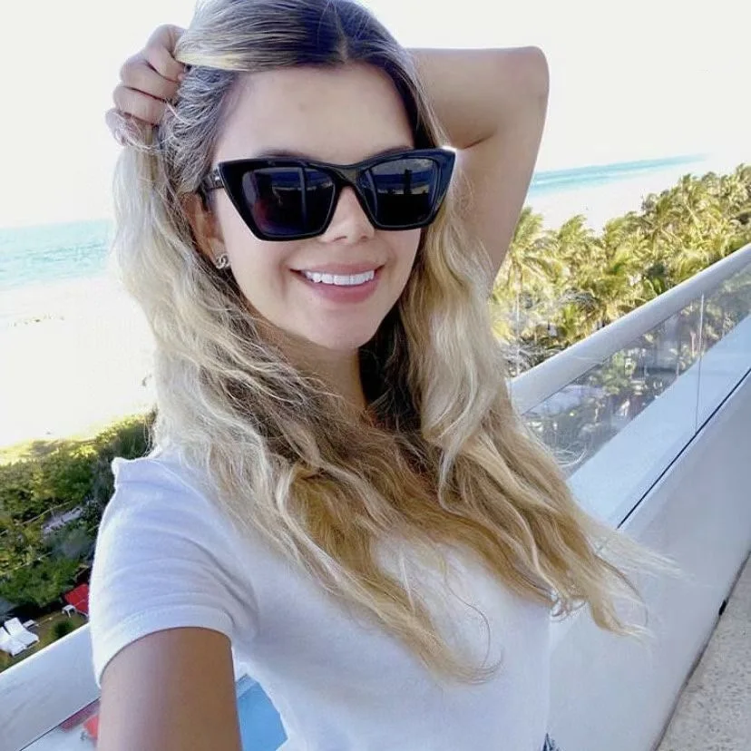 Retro Punk Big-framed Cat's Eye Sunglasses Woman New Trend Street Photography Hip-hop Styles Fashion Show Sunglasses