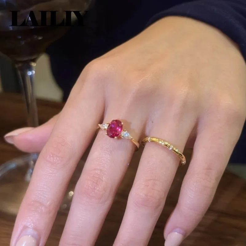 LAILIY 18K 골드 다이아몬드 사각형 비둘기알 모양 루비 조절 가능 반지 여성 패션 주얼리