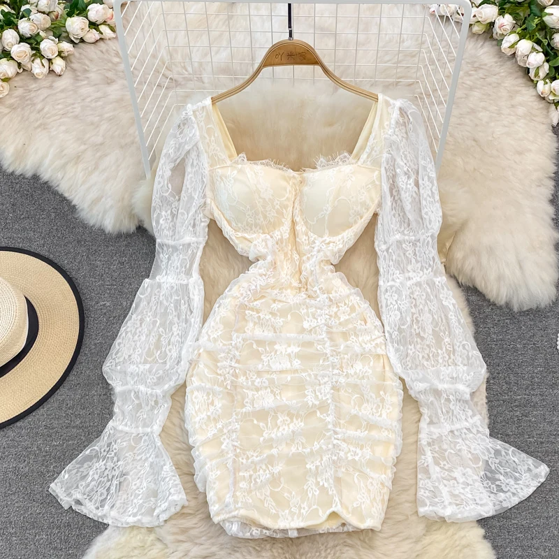 

2022 Spring New Style Square Neck Bubble Sleeve Long Sleeve Slim Fit Wrinkled Buttock Lace Dress Women