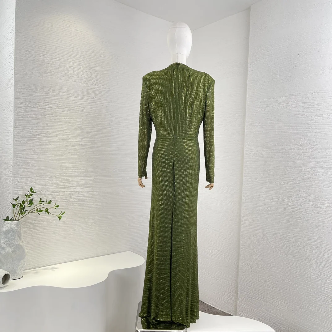 Рисунок 2 - Женское драпированное платье-русалка