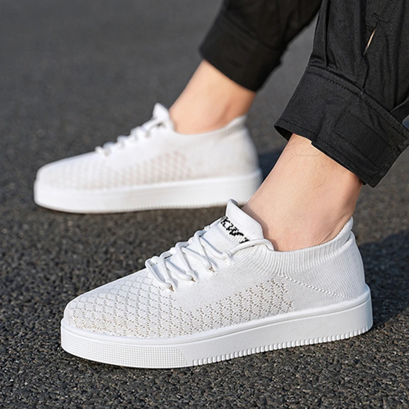 2023 New Unisex Ladies Fashion Sneakers Spring Style Breathable Sports Shoes Casual Men Solid Color Air Mesh Women Shoes Woman