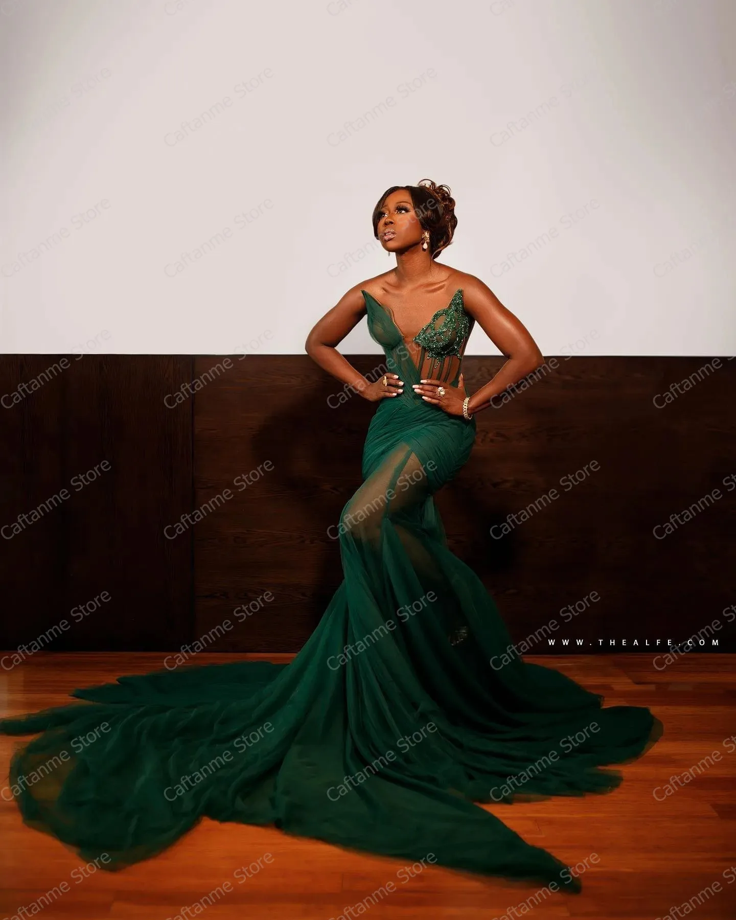 emerald green dress for women