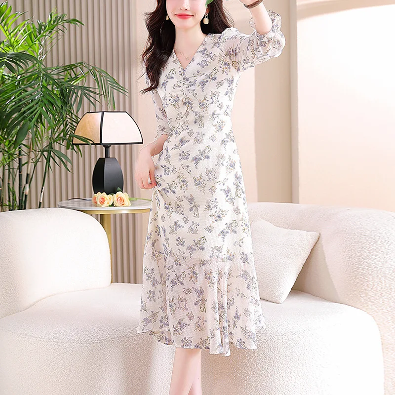 

Spring Summer Women's French Floral Skirt V-neck Dress Long Sleeve Slim Fit Medium Length Skirt