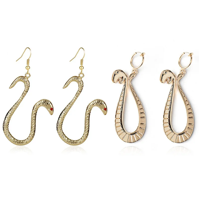 One Piece: Boa Hancock | Gold Heart Ear Studs Cosplay Props 21 One Piece Boa Hancock Gold Heart Ear Studs Cosplay Props