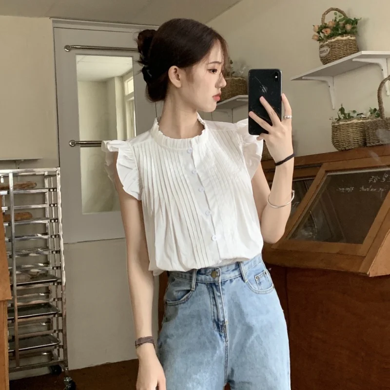 Рисунок 5 - Женская клетчатая рубашка с круглым