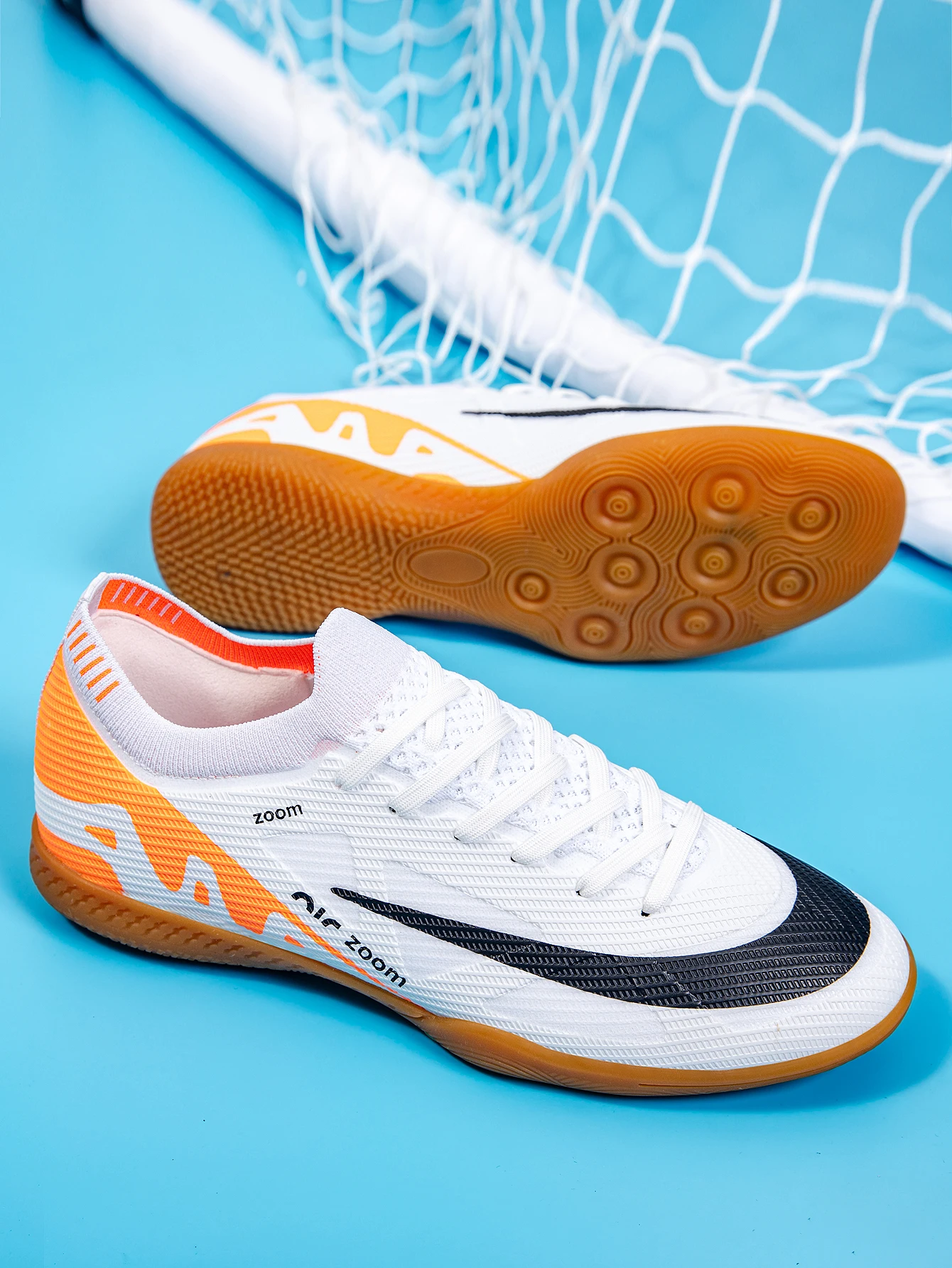 Description Picture 3 of itemSports Indoor Flat Bottomed Soccer Shoes Teenagers Low-Tops Comfortable Training Shoes Adult Non Slip Durable Football Shoes