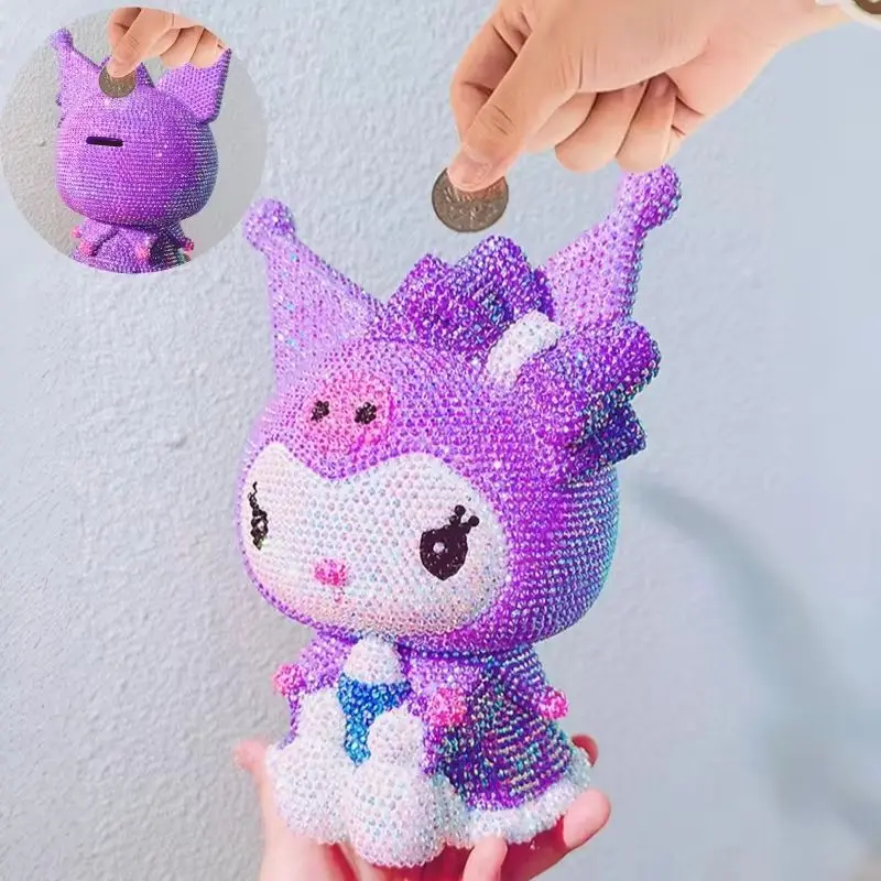 Sanrio Kuromi 헬로 키티 DIY 돼지 저금통 다이아몬드 스틱 공예 키트 글로우 인 더 다크 디자인의 수지 입상 Anime Collectible G