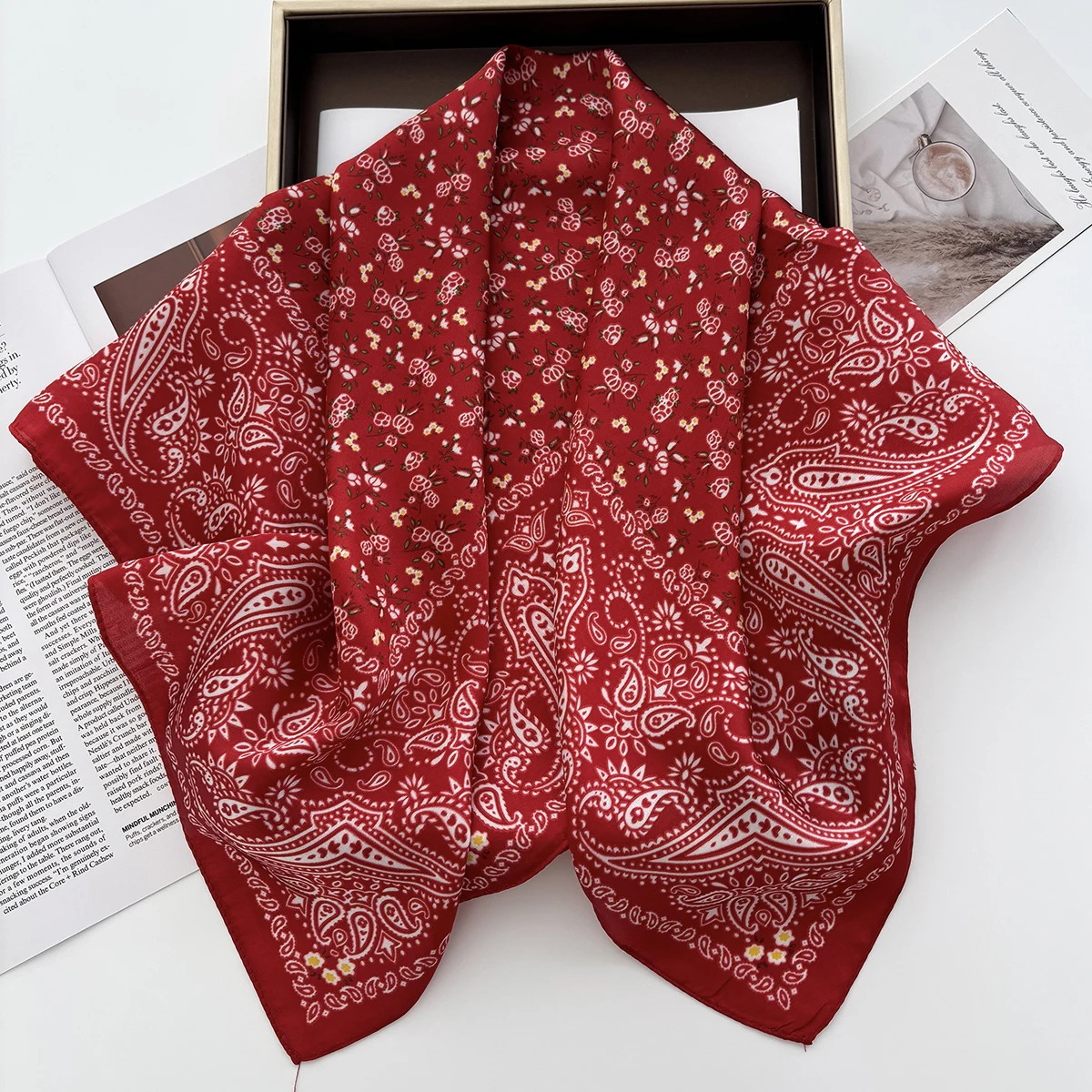 Luxus Design Druck Quadrat Schal Frauen Weiche Haarband Halstuch Hijab Stirnband Foulard Tasche Bänder Geschenk 70*70 cm Bandanas – Detail 26