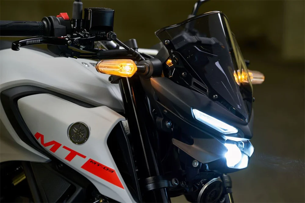 Motorcycle windscreen for Yamaha MT-25 MT-03 overview