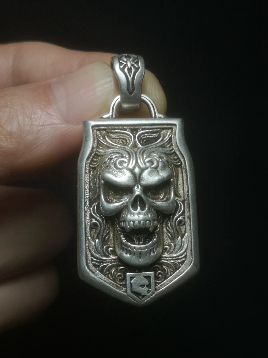 

1919 Antique art Size 2.2 Inch Chinese Tibet Silver carved skull Head Exorcism Necklace pendant Decoration gift Collection