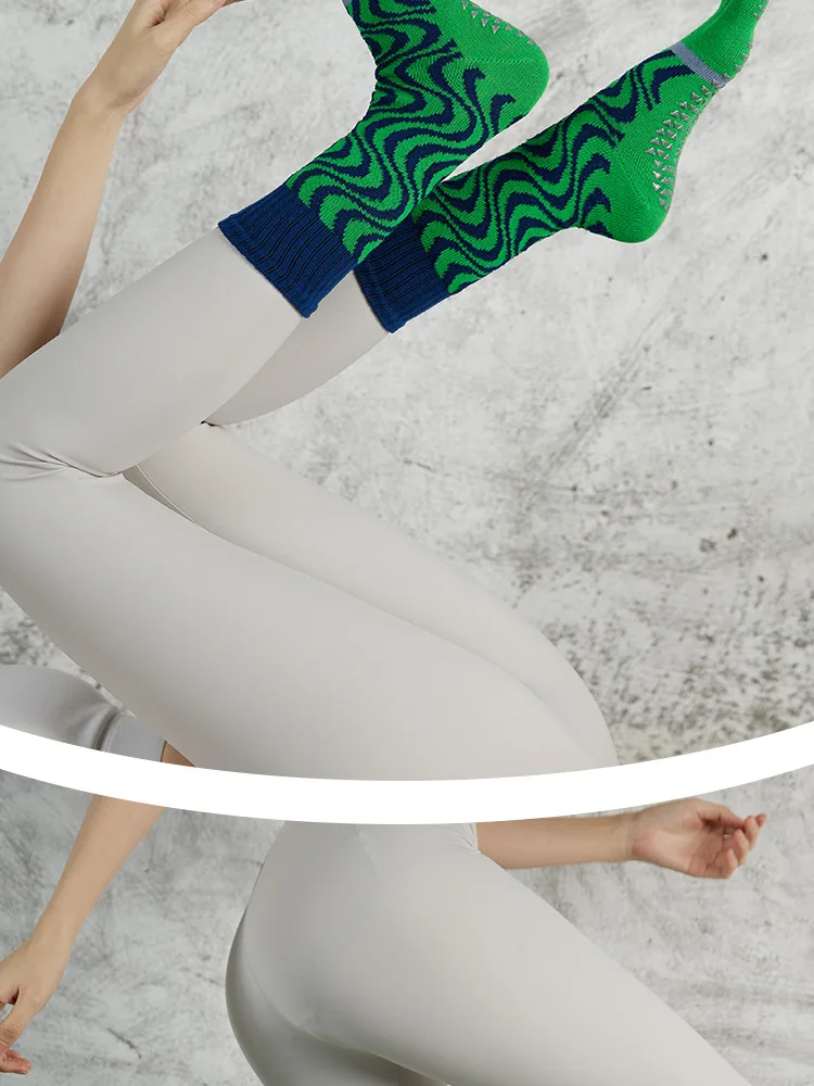 New Women Pilates Socks Professional Five Fingers Dance Sports Socks Fashion Printing Non-slip Silicone Grip Fitness Yoga Socks 31 undefined