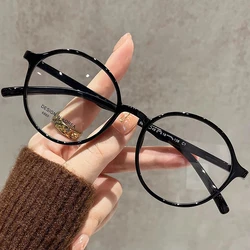 Chic Women's Reading Glasses - Fashionable Eyewear - +100 (Black)
