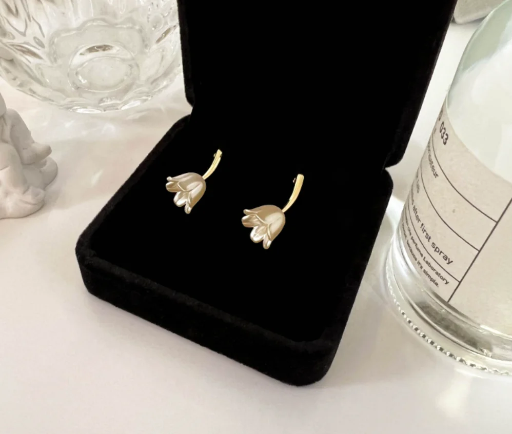 2023 new Tulip 925 silver needle flower mini Artificial pearl alloy Earrings for women Fashion Jewelry