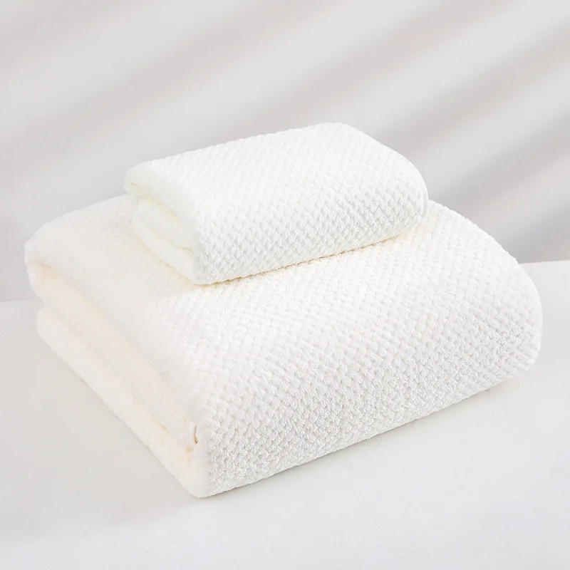 Boluoge large bath towel, thickened absorbent quick drying beach towel, coral fleece bath towel,  household adult towel 5