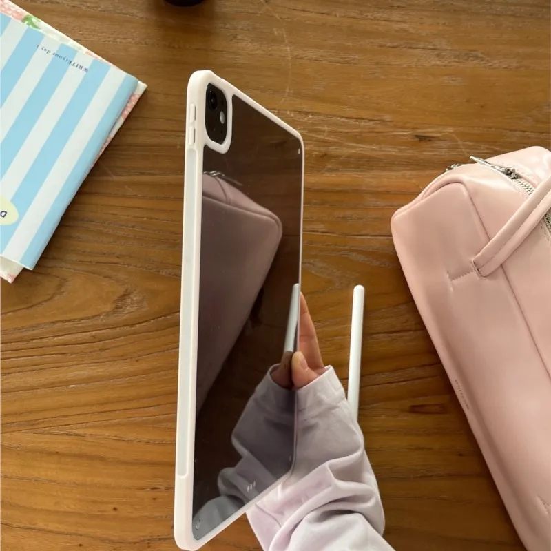 Sleek Transparent Tablet Case - Minimalist Protective Cover