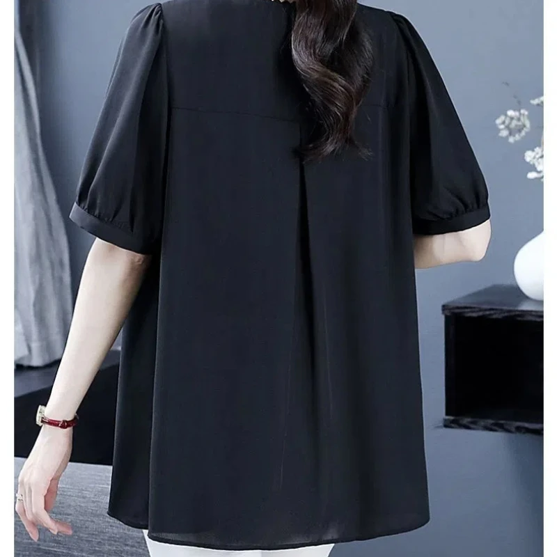 Рисунок 5 - Женская Тонкая блузка с вышивкой