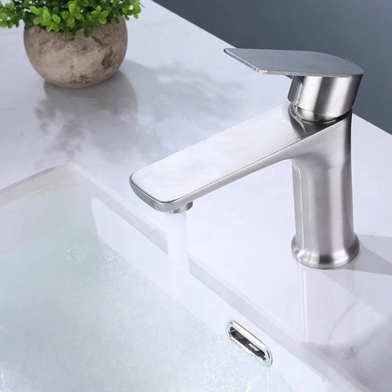 ก๊อกน้ำสแตนเลส 304 แบบแบน สำหรับน้ำเย็น ใช้ในบ้าน ห้องน้ำ อ่างล้างหน้า ระเบียง 1