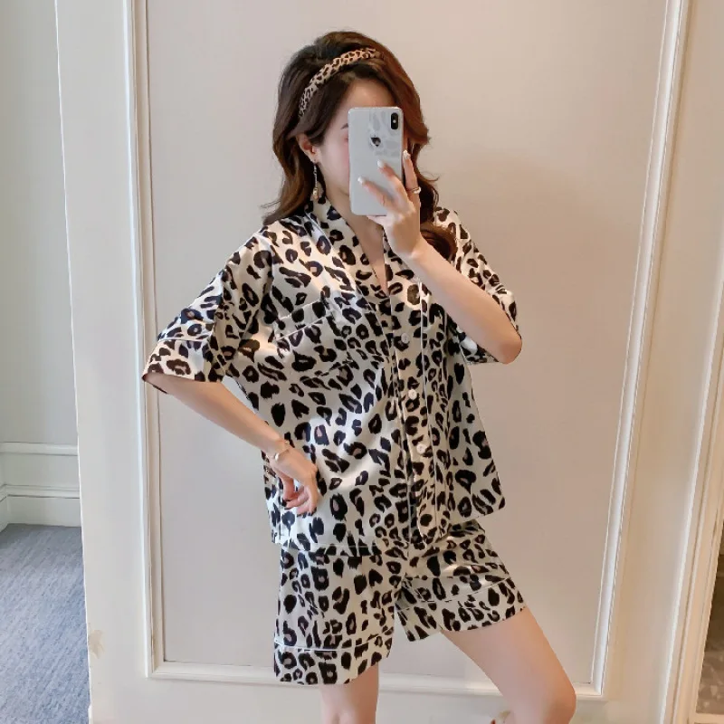 

Summer Women V-neck Leopard Zebra Printed Imitation Silk Pajamas Pants 2-piece Set Thin Home Clothes