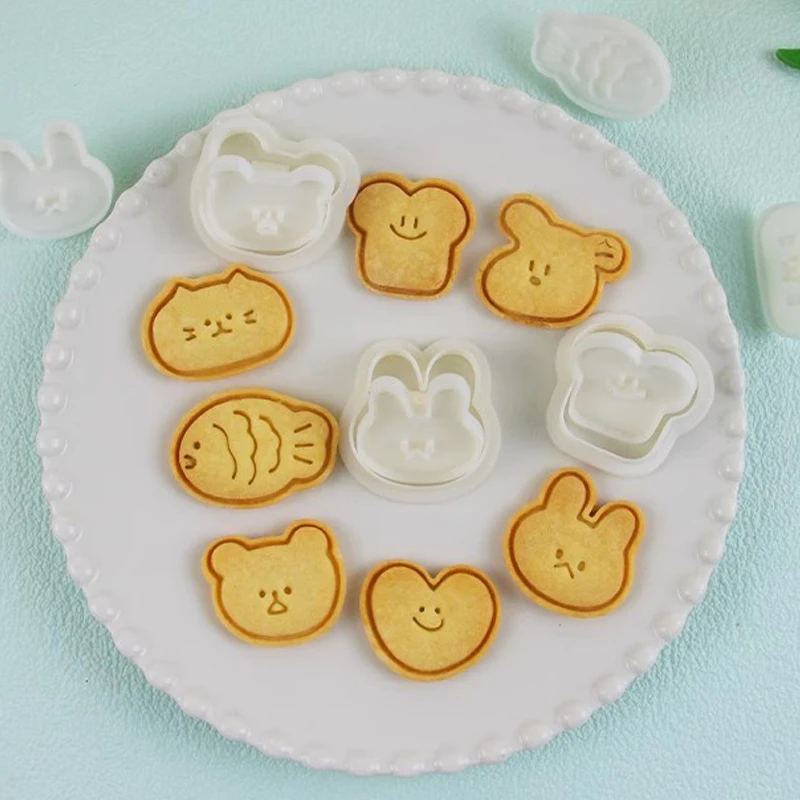 Description Picture 3 of itemCartoon Smiley Face Toast Biscuit Mould Bear Cat Fish Cookie Cutting Mold Fondant Cake Stamp Cookie Cutter Pastry Baking Tool