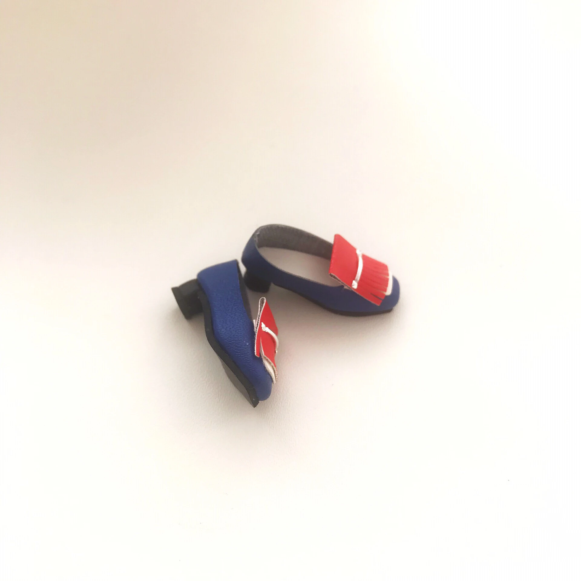 

Обувь ручной работы на высоком каблуке красного и синего цветов (подходит для Ob24, azone, MMK, Jenny, Licca)