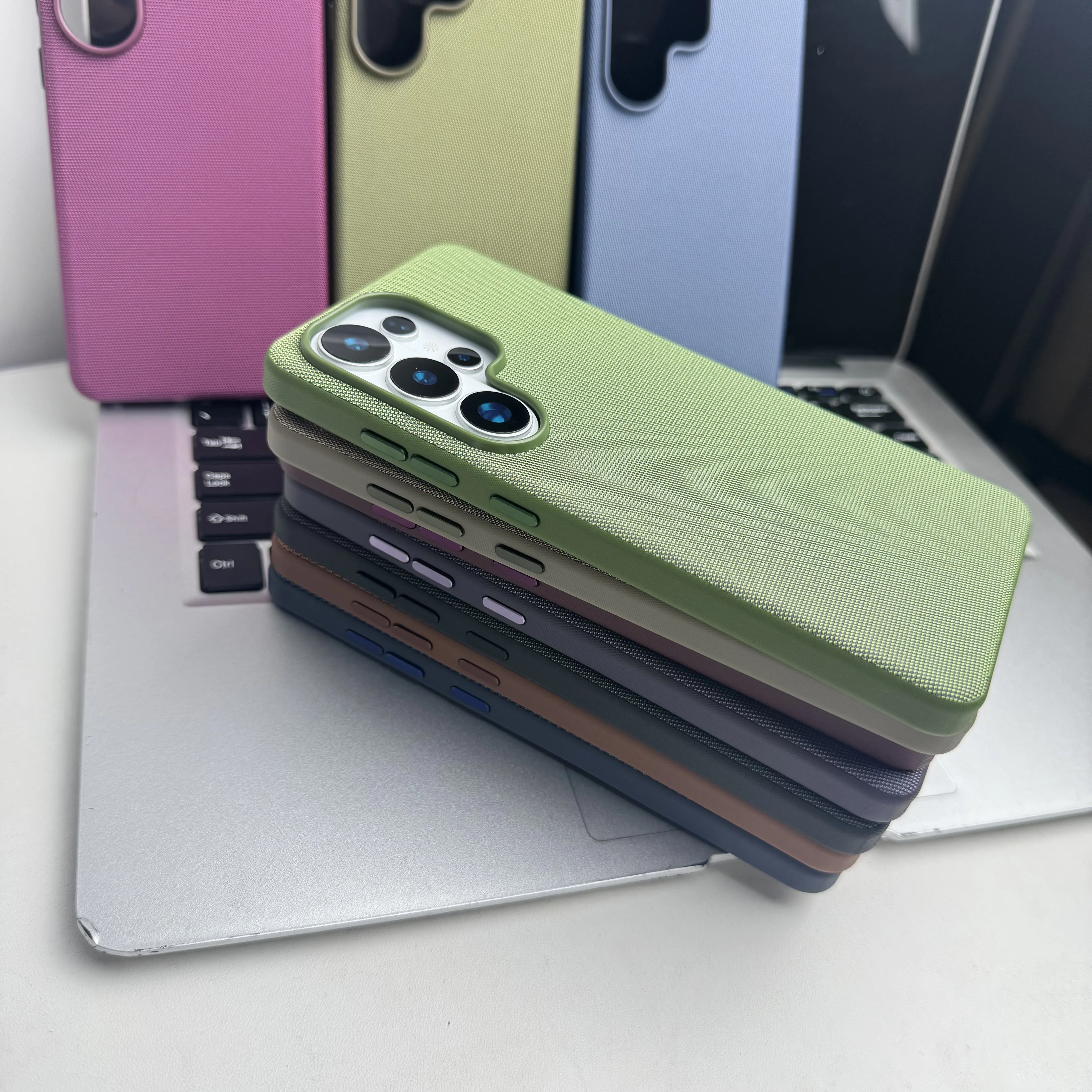 New Technology Woven Magnetic Phone Case with Shockproof Bumper Cover