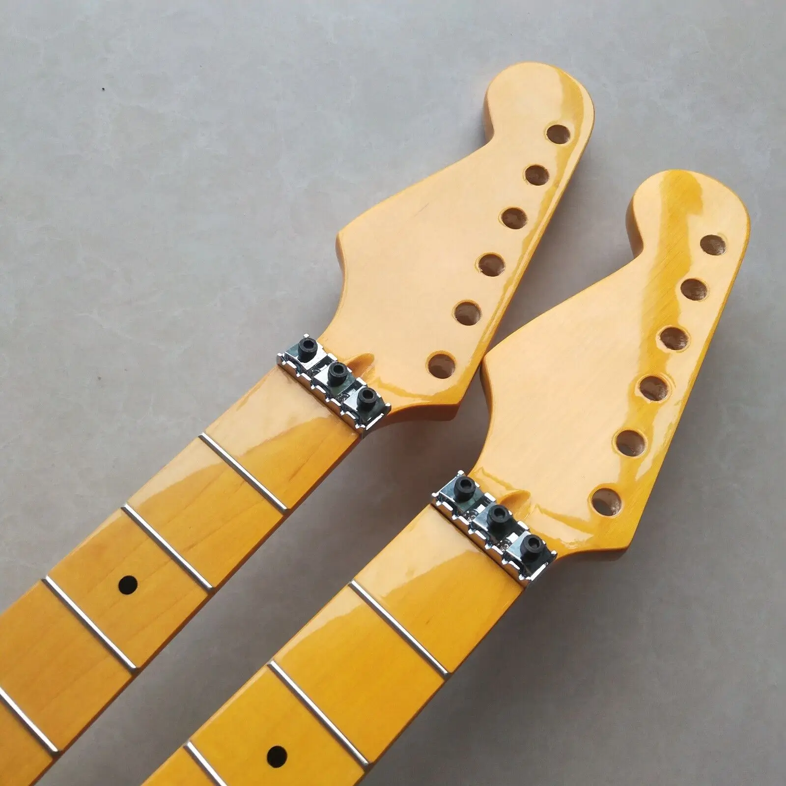 

2pcs Reverse head 22 Fret Guitar Neck Maple Fretboard With Locking Nut Yellow