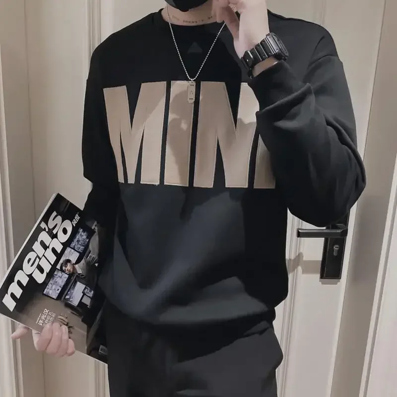 

Sweatshirt for MenHoodieless Crewneck Male Clothes Round Neck T-shirt Pullover Top Black New Rock Novelty and Designer in S Emo