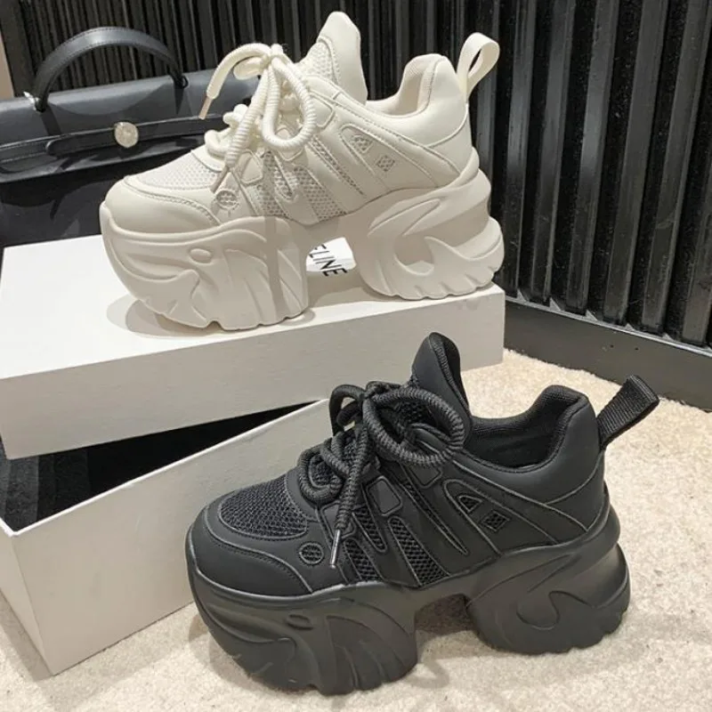 

Кроссовки женские массивные на танкетке 7 см, Вулканизированная подошва, кожаные, повседневная обувь, белые черные