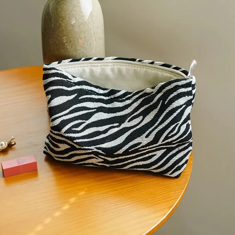 DJDF Black & White Zebra Stripes Women's Cosmetic Bag Polyester Skincare Storage Portable Travel Toiletry Bag Large Capacity 2