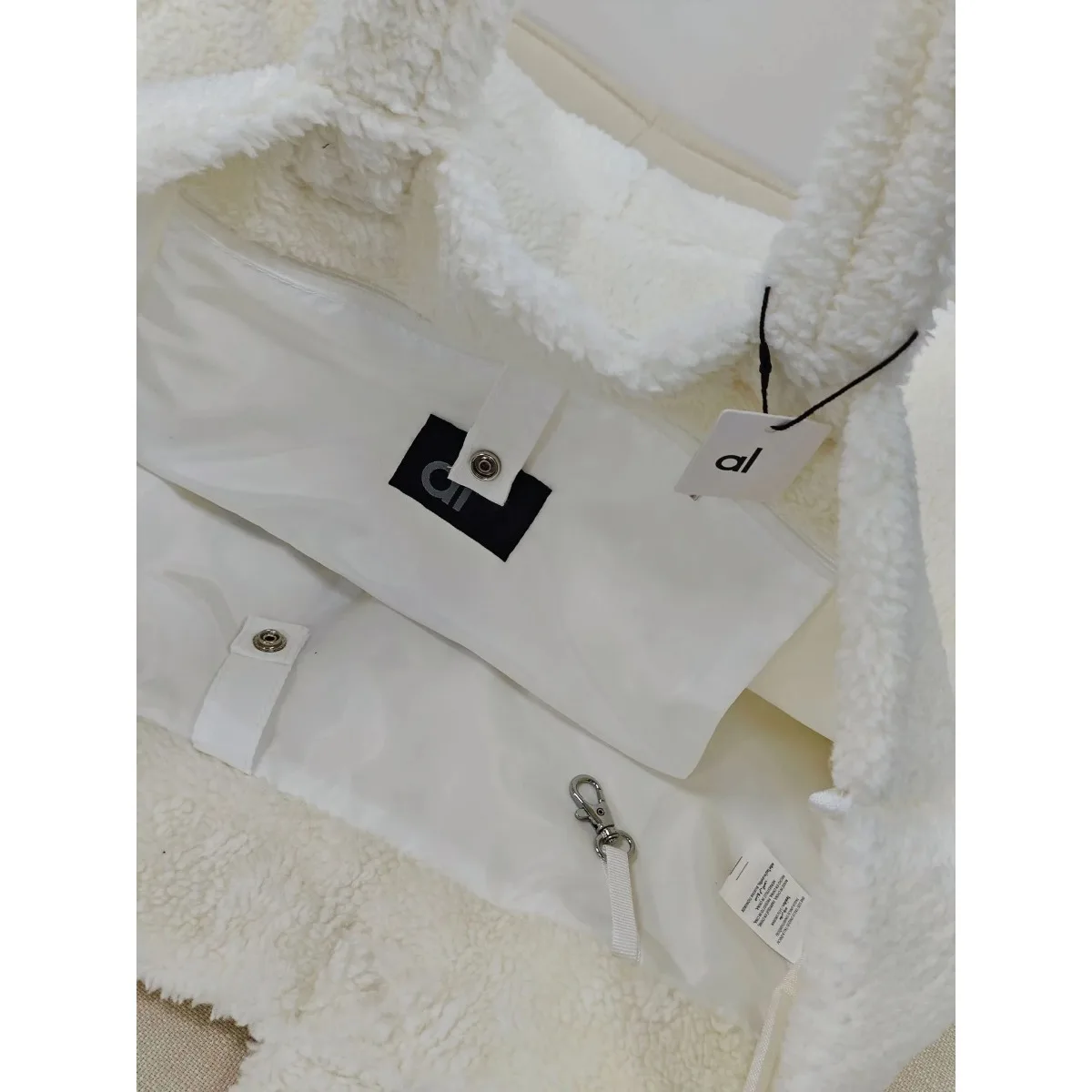 Hot Women Foxy Sherpa Tote Letter Plush Handbag Winter Fluffy Clutch Strap Large Capacity Storage Shoulder Bag Sports travel bag 6