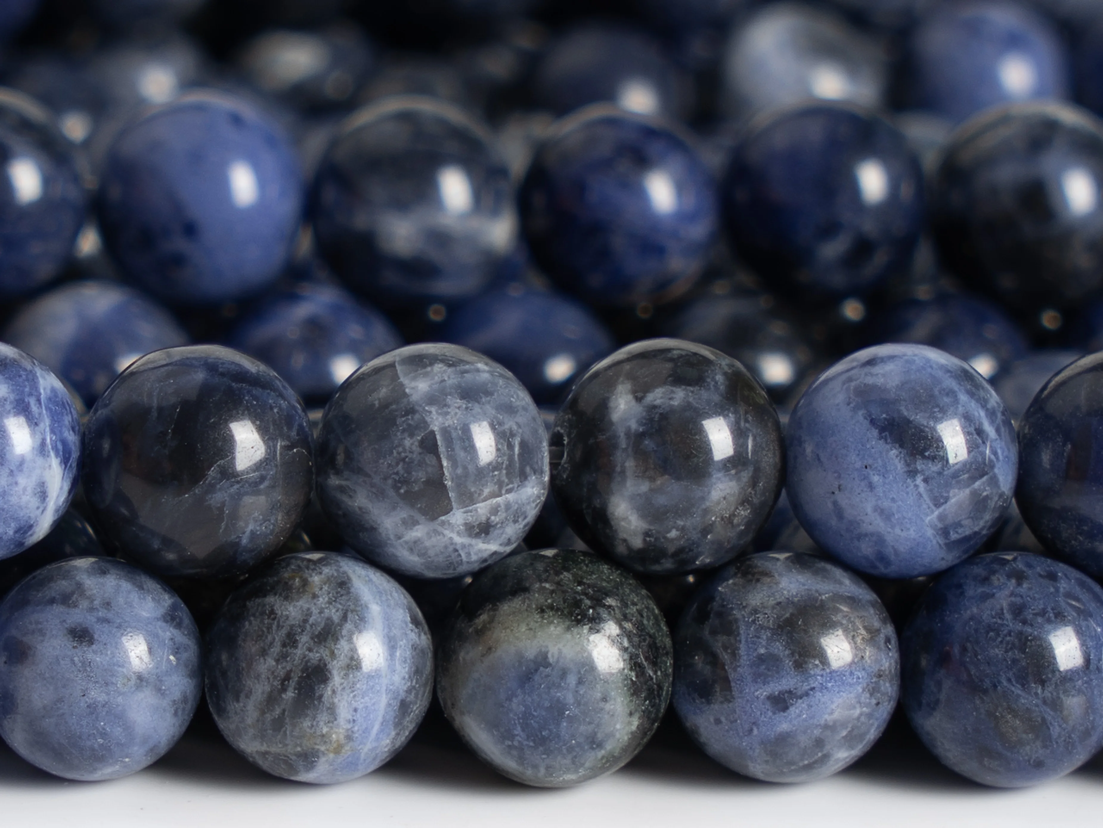 

Natural stone Sodalite Beads Grade AAA Gemstone Loose Beads Round shape Size Options 4/6/8/10/12mm for Jewelry Making