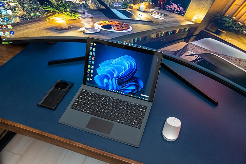 Ultraslim 2-IN-1 Tablet PC, 12th Gen Intel Core i7, 16GB RAM, 512GB SSD, 13