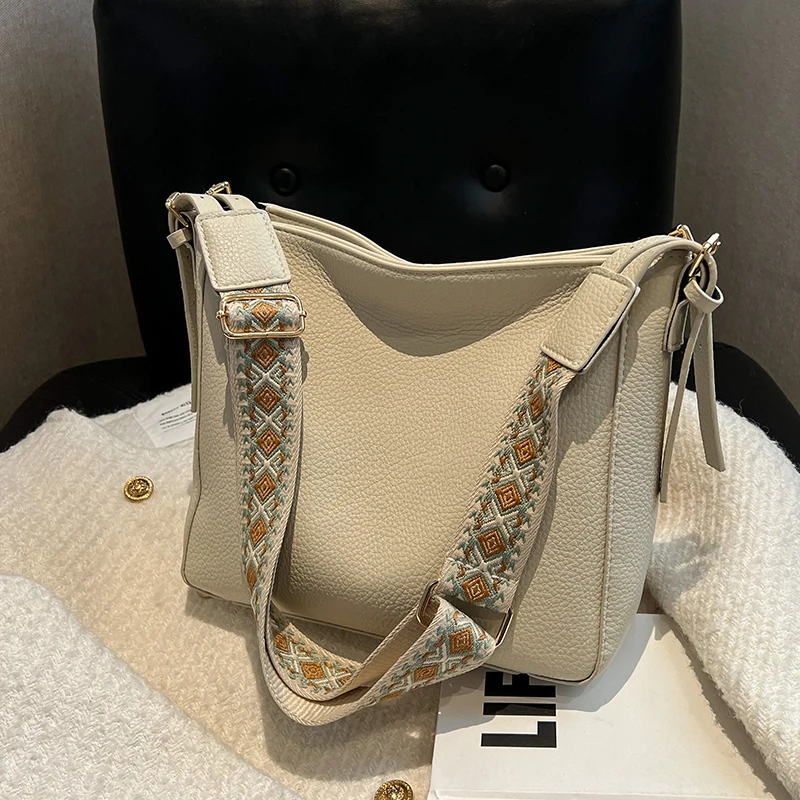 

Luxury Bucket Handbags Women Large Capacity Soft PU Shoulder Messenger Bag Casual Fashion Commute Tote Bags 2023 New Trend