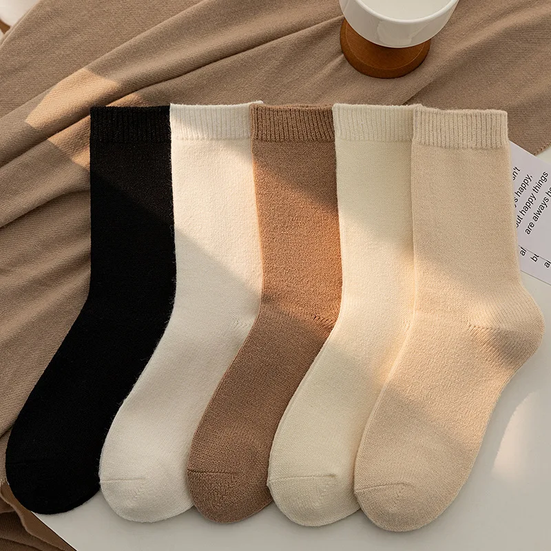 

Осенне-зимние носки Женские однотонные мягкие восковые удобные носки средней длины в японском стиле теплые носки с ворсом домашние чулки
