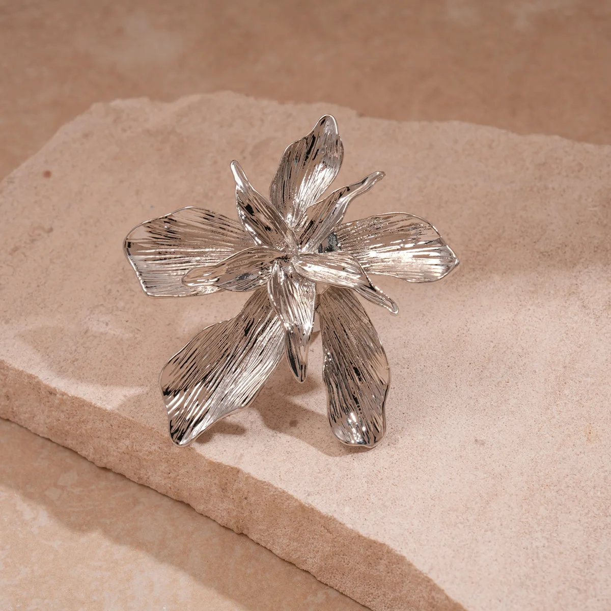 Exaggerated Bilayer Big Flower Ring - Product Image 8
