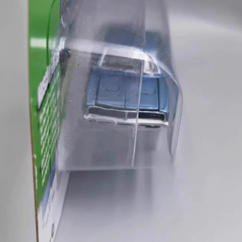 S040843128ede416298b3de137b1ad68dK