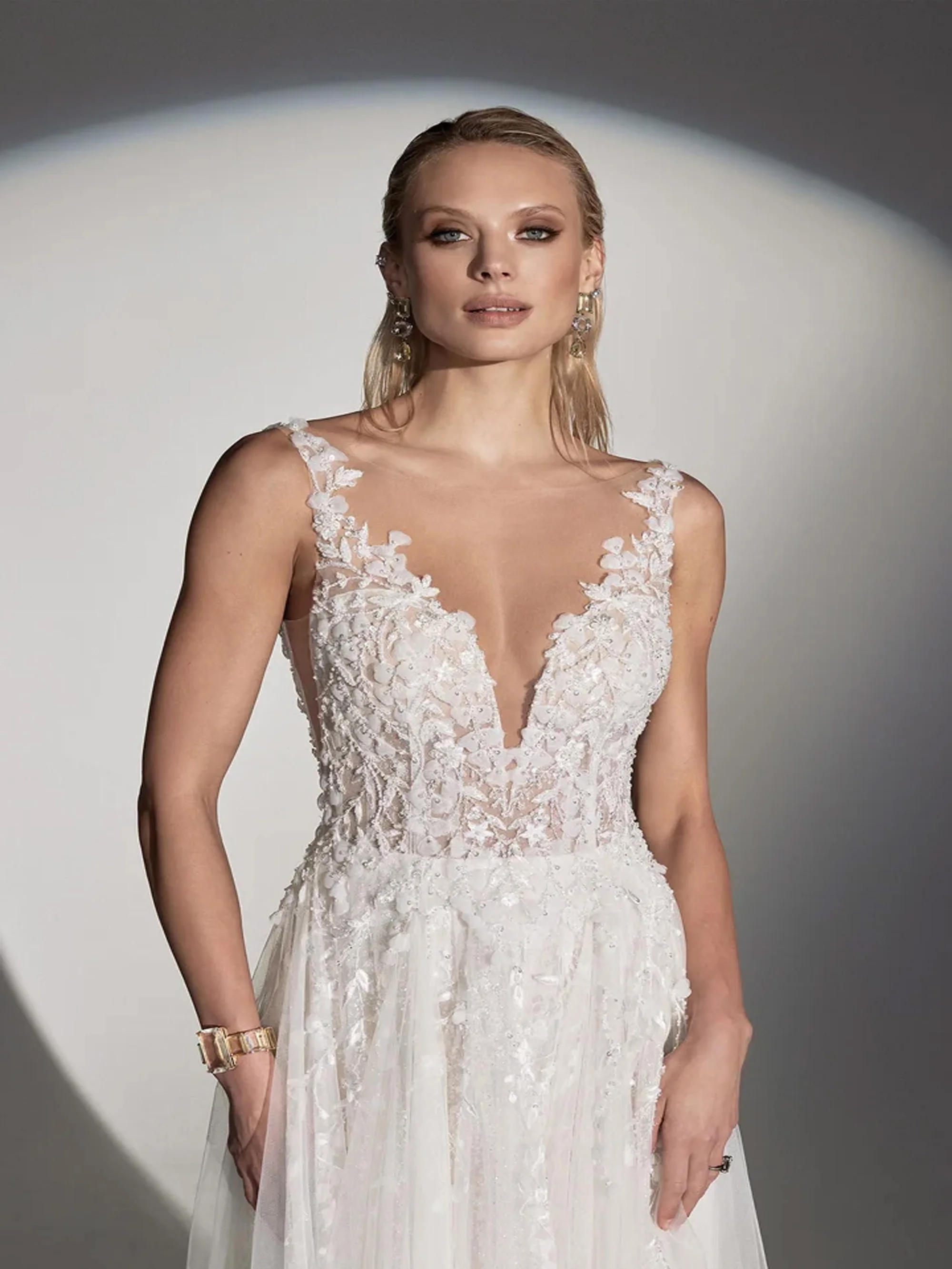 Tulle Boho Tank A-Line Sexy Wedding Dresses Lace Applique