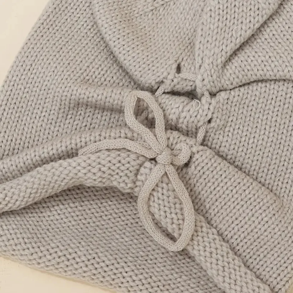 Fashionable Women's Warm Knitted Winter Beanie Hat
