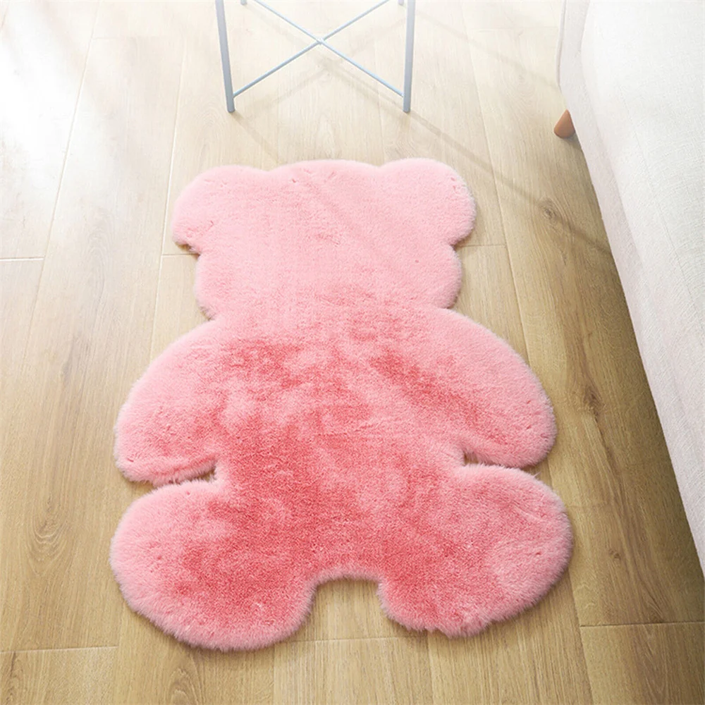 Bear-Shaped Faux Rabbit Wool Artificial Soft Carpet Bedroom Living Room Rug Pads Anti-Slip Absorbent Floor Mat