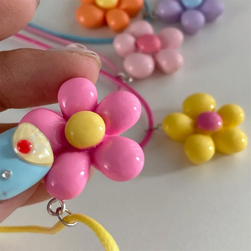 LATS Sweet Colorful Flower Pendant Necklace for Women Girl Floral Design Rope Chain Chokers Fashion Jewelry Gift