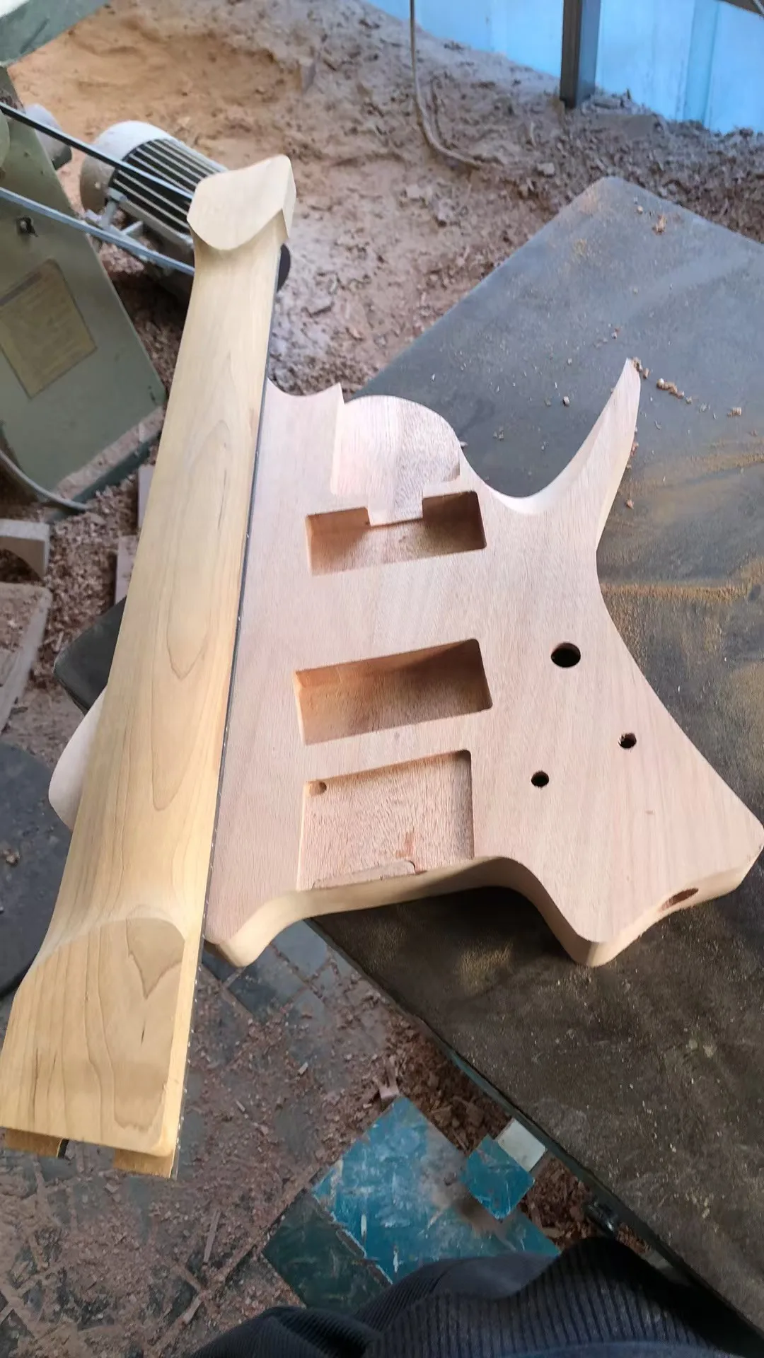 7 String Headless Electric Guitar Support Customize