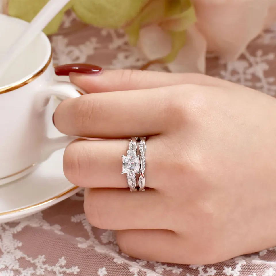 Elegant 925 Sterling Silver Engagement Ring Set