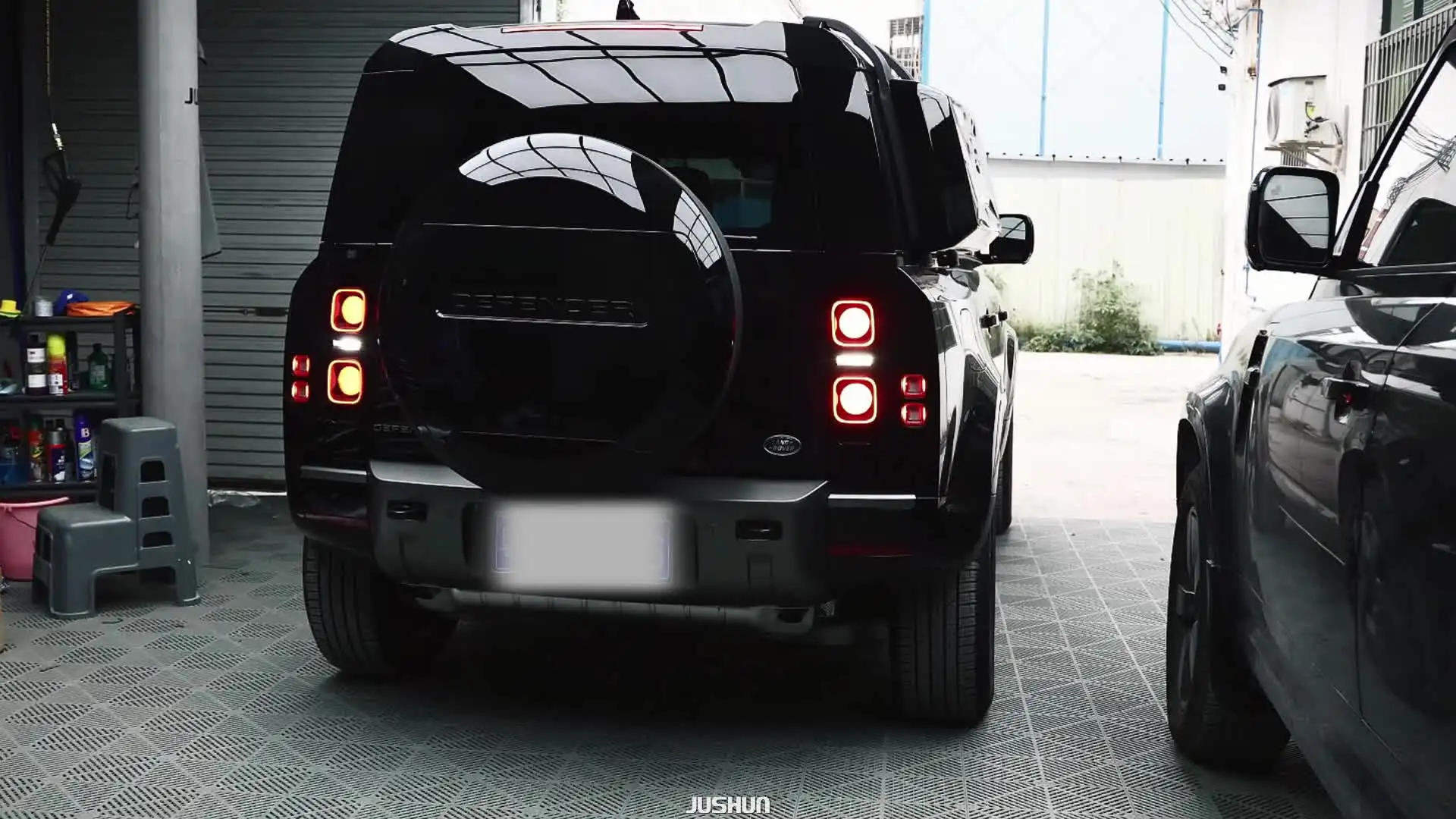 treeland製バックライト　ランドローバーディフェンダー90/110/130 LED リバースライト ランドローバーディフェンダー 90 110 2020