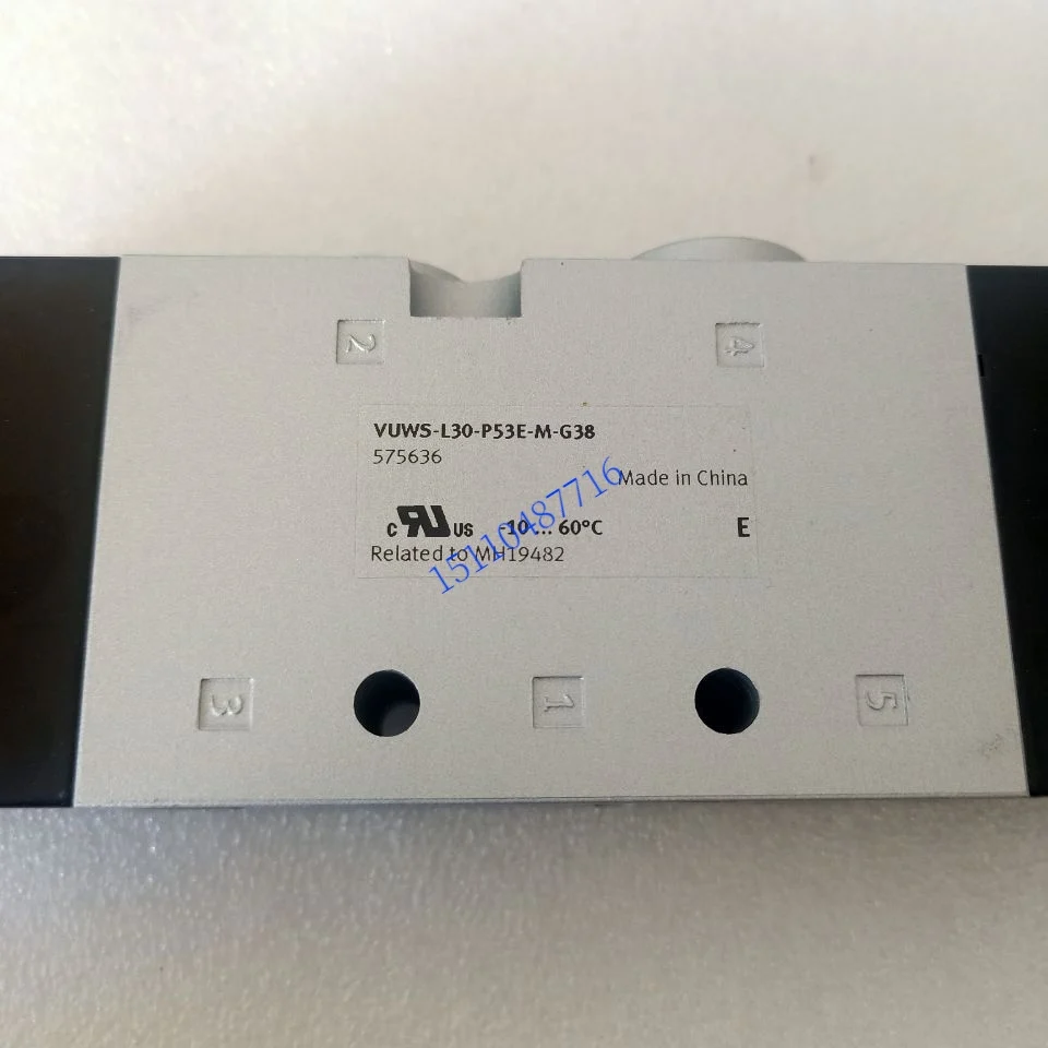 

FESTO Festo Pneumatic Valve VUWS-L30-P53E-M-G38 575636 Genuine Spot.
