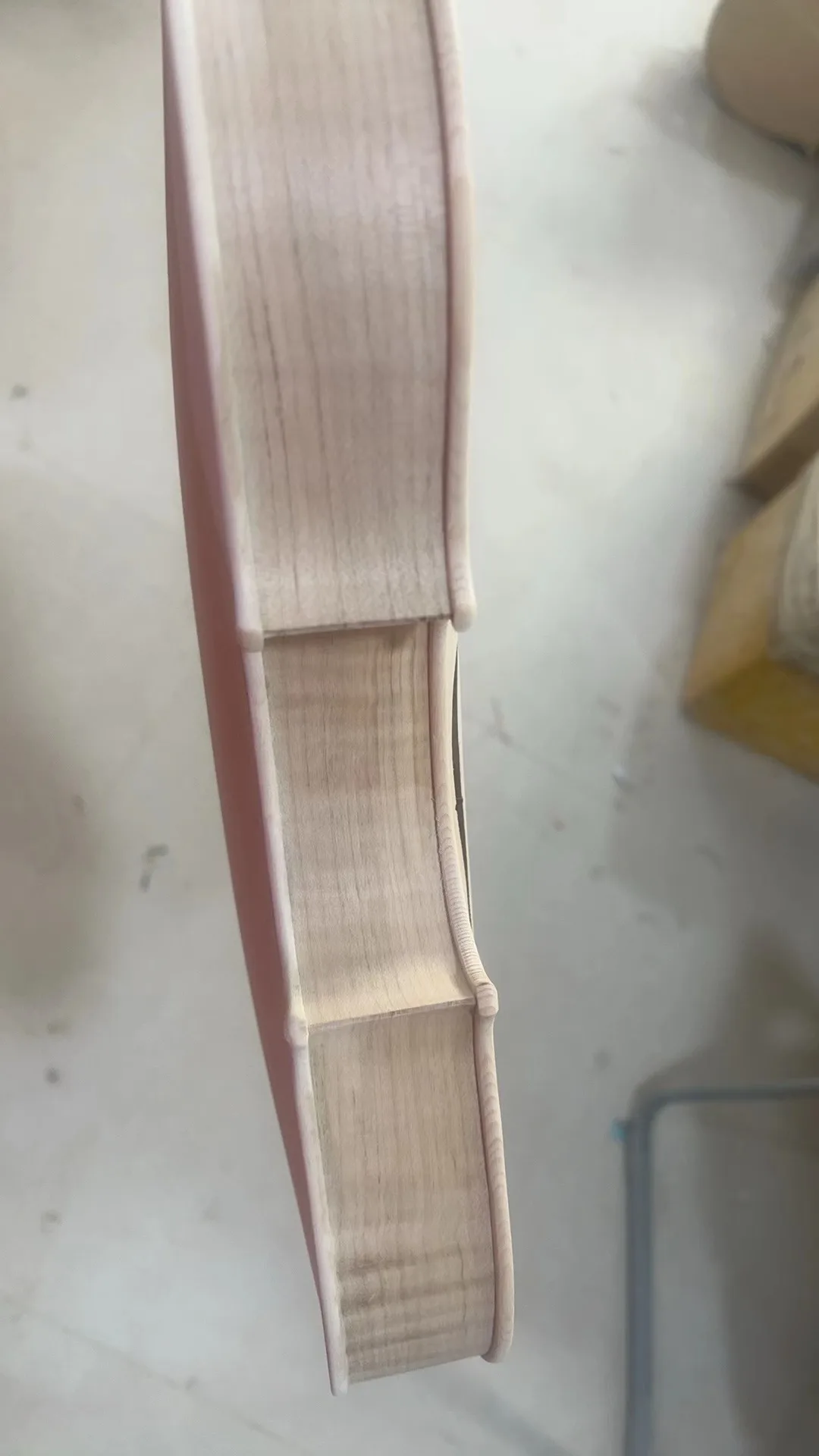 Master 15.5-inch viola flame maple back spruce top hand carved exquisite pattern, white embryo in stock with bow and piano box.