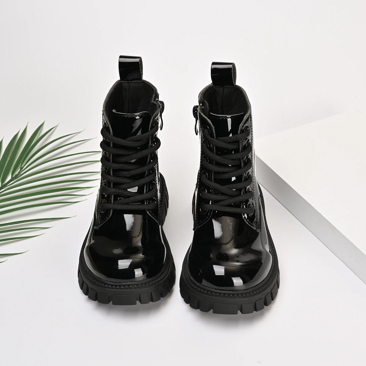 Girls Autumn/Winter Fashion New Round Toe Soft/Cute Thick-soled Zipper Cute Short Boots Baby Light and Elegant Thick-soled Boots