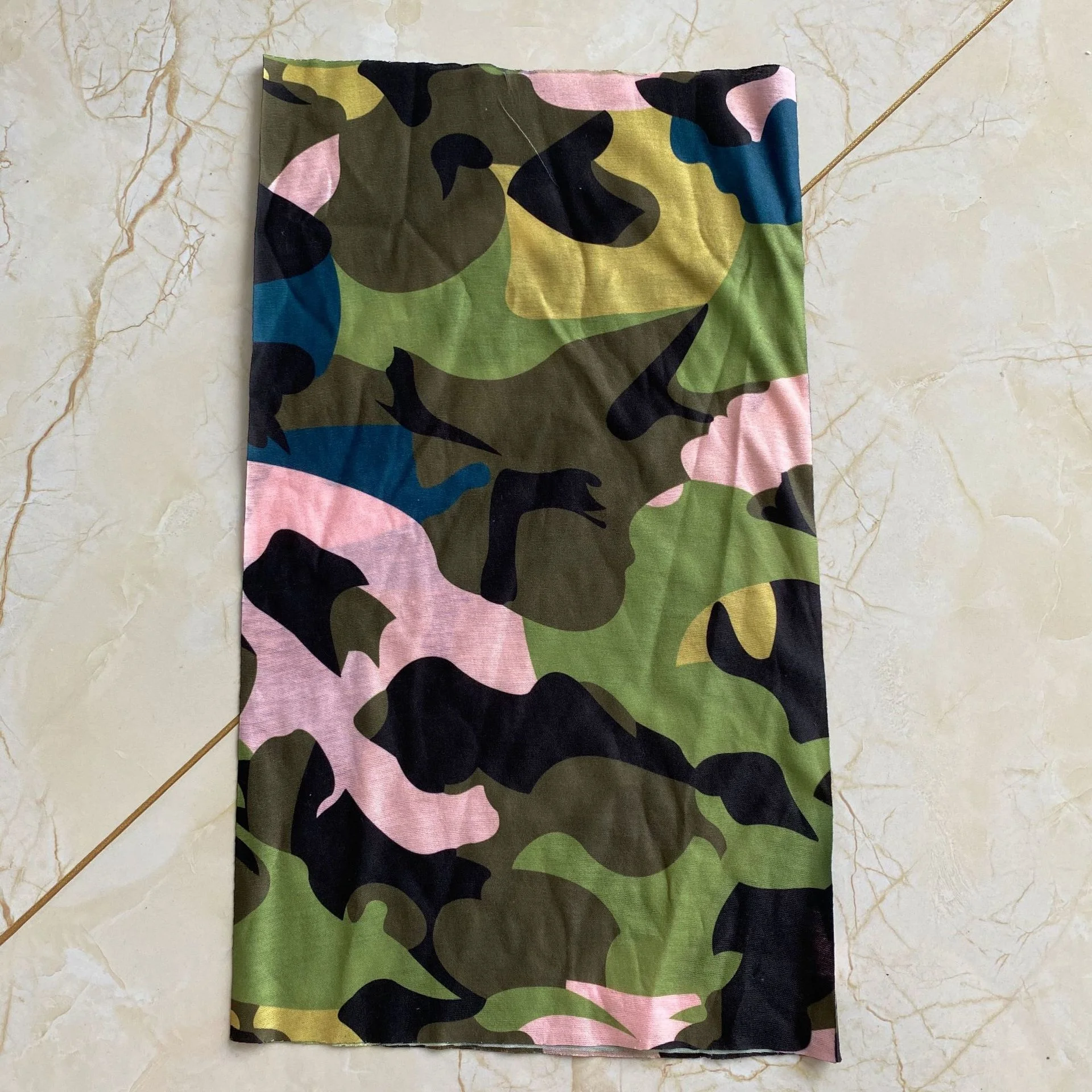 

Outdoor sports cycling seamless magic scarf neck cover summer sunscreen mask sweat absorbing breathable sports scarf