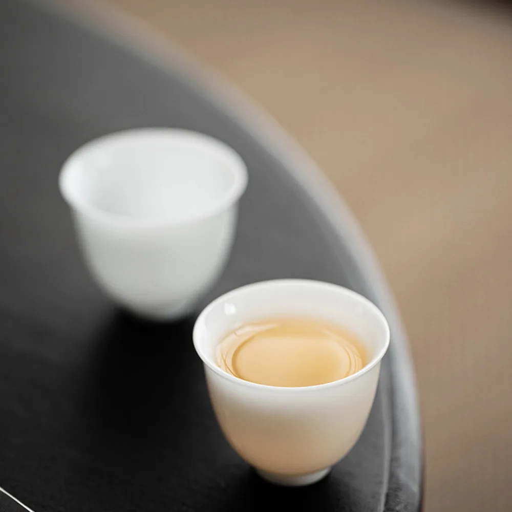2pc/set Iced Jade Porcelain Bell Cup Chinese White Ceramic Tea Cup Small Master Cup Tasting Tea Mug Appreciate Tea Bowl Teaset