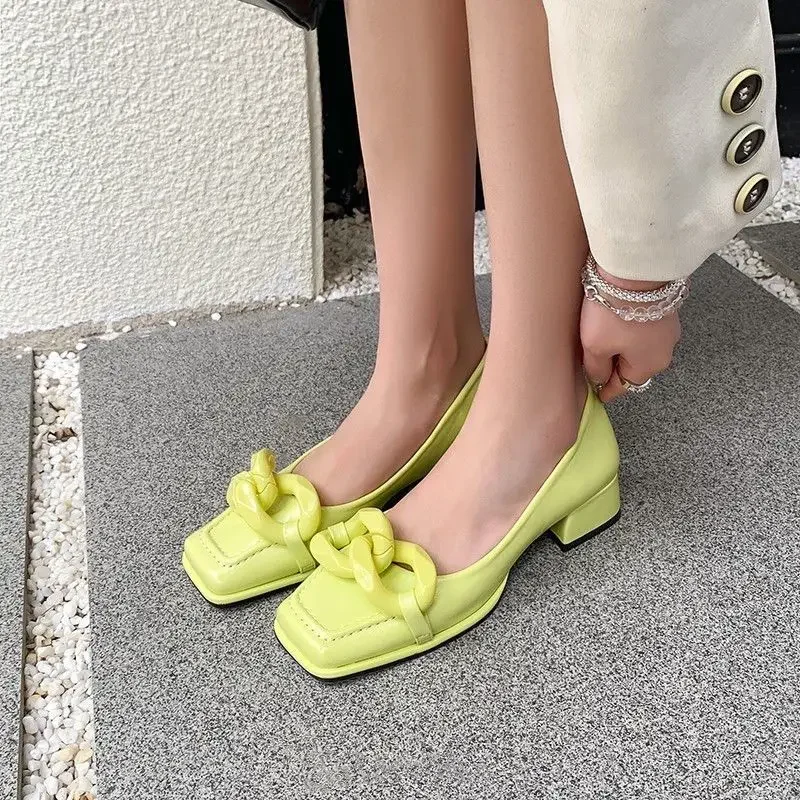 

Chain Shoes for Women Yellow Shallow Woman Footwear Chunky Heels with Medium Beige Square Toe Block Heel on Promotion Stylish E