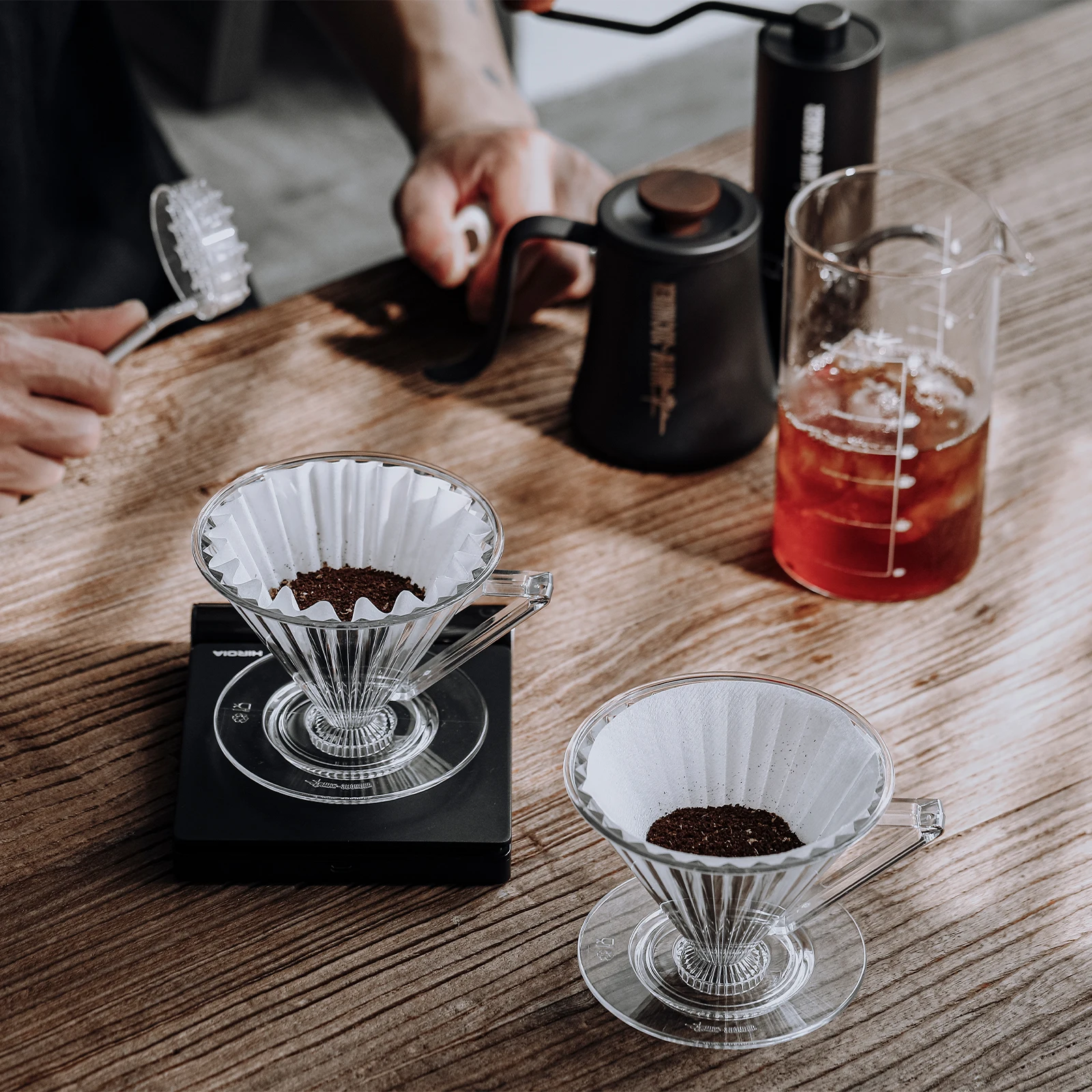 https://ae01.alicdn.com/kf/S0428797d9320419fb708aca35ebf85d1O/MHW-3BOMBER-Filter-Coffee-Cup-With-Handle-Delicate-Espresso-Filters-Drip-Filter-Cups-Fashion-Cafe-Accessories.jpg